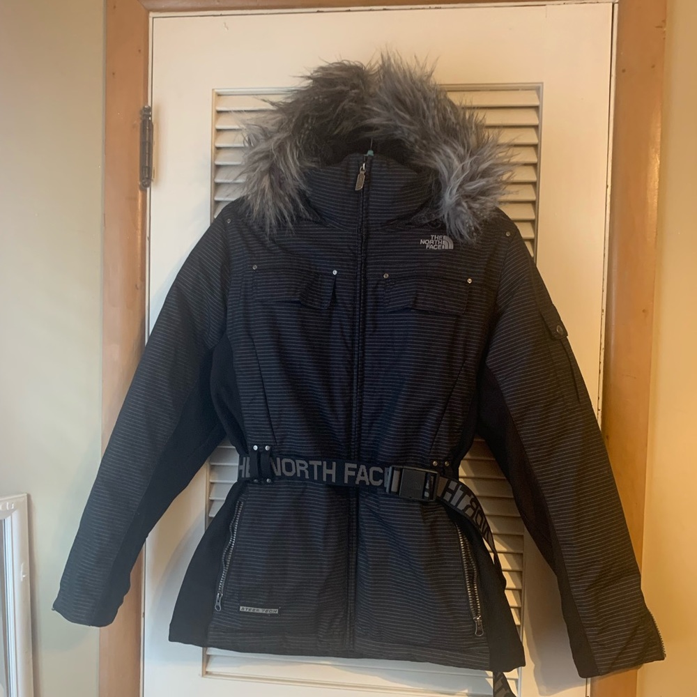 Women’s large  The North-face Steep Tech Coat.